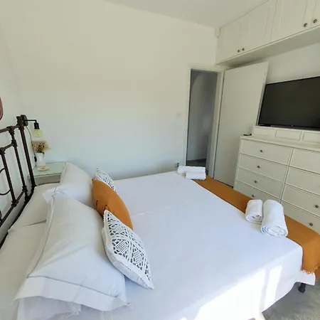 The Old Barn, Paros Holiday home