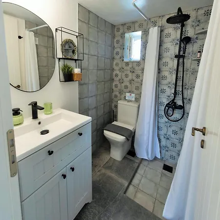 The Old Barn, Paros Naousa (Paros)