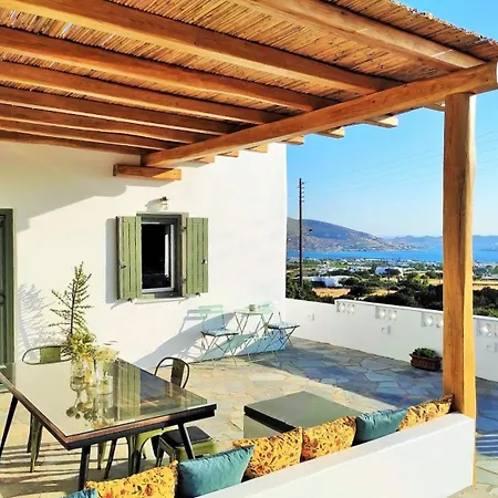 The Old Barn, Paros