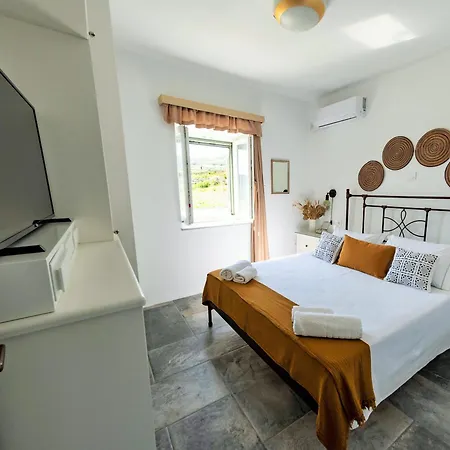 度假居 The Old Barn, Paros 纳乌萨