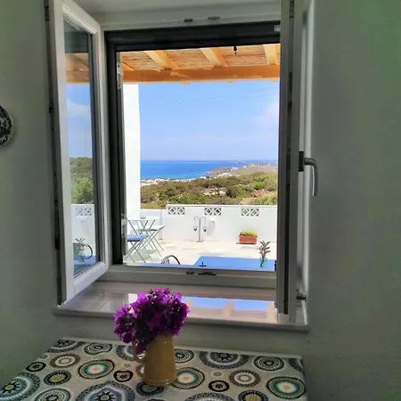 The Old Barn, Paros * 纳乌萨