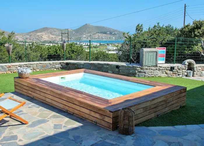 The Old Barn, Paros Науса